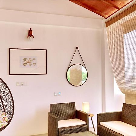 Island Ambience Hotel Maafushi Bagian luar foto