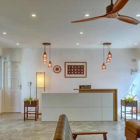 Island Ambience Hotel Maafushi Bagian luar foto