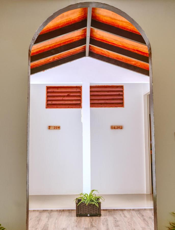 Island Ambience Hotel Maafushi Bagian luar foto