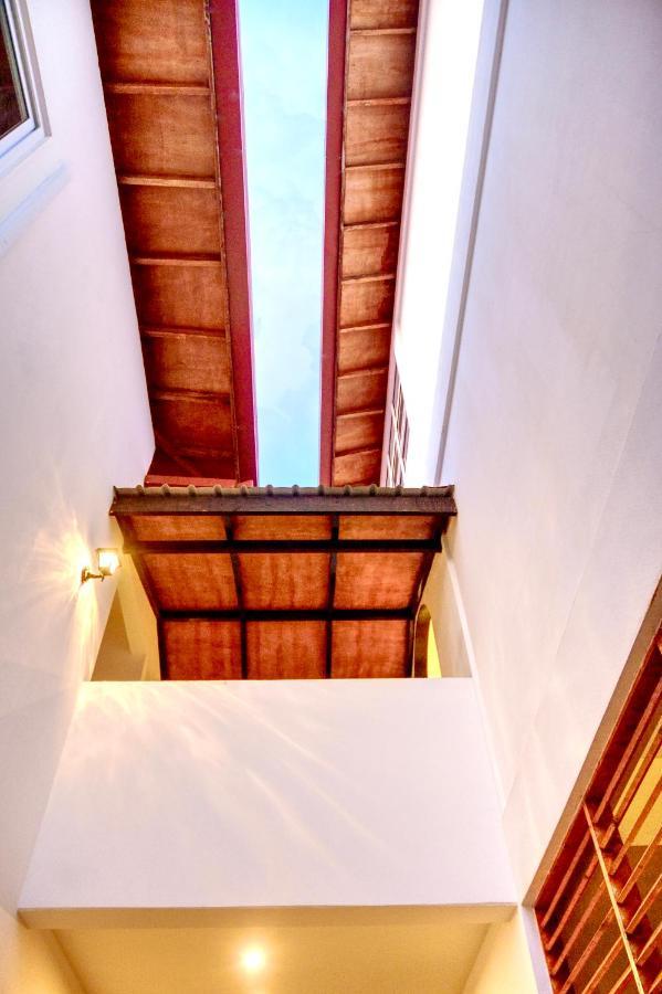 Island Ambience Hotel Maafushi Bagian luar foto