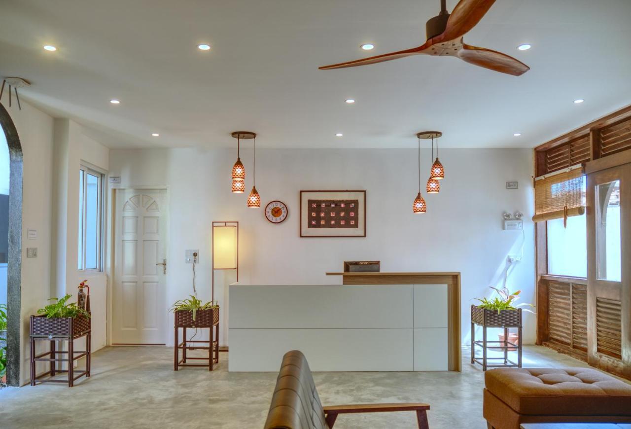 Island Ambience Hotel Maafushi Bagian luar foto